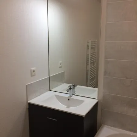 Apartment F2 Cote Ugc Climatise Plein Centre Parking Gratuit